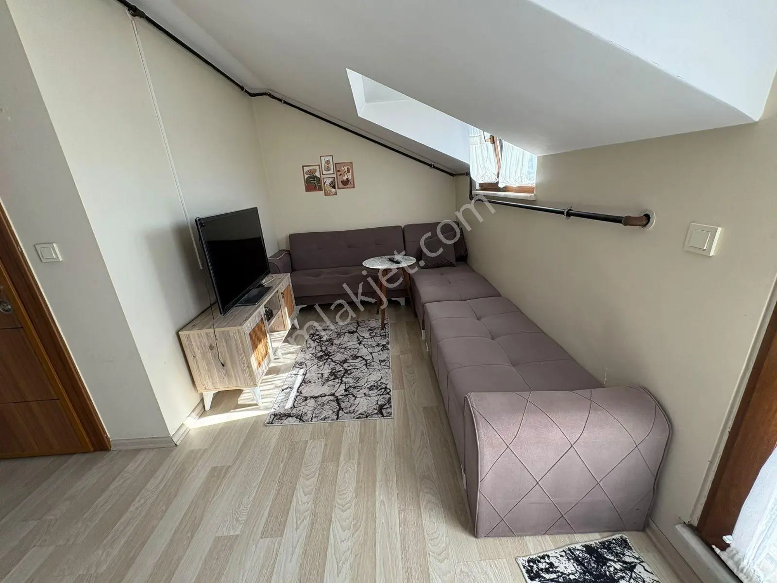Kayışdağı Metroya Yakın, Eşyalı Ve Teraslı 1+1 Kiralık Daire - Görsel 16