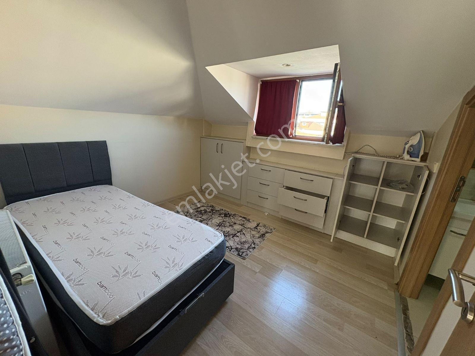 Kayışdağı Metroya Yakın, Eşyalı Ve Teraslı 1+1 Kiralık Daire - Görsel 12