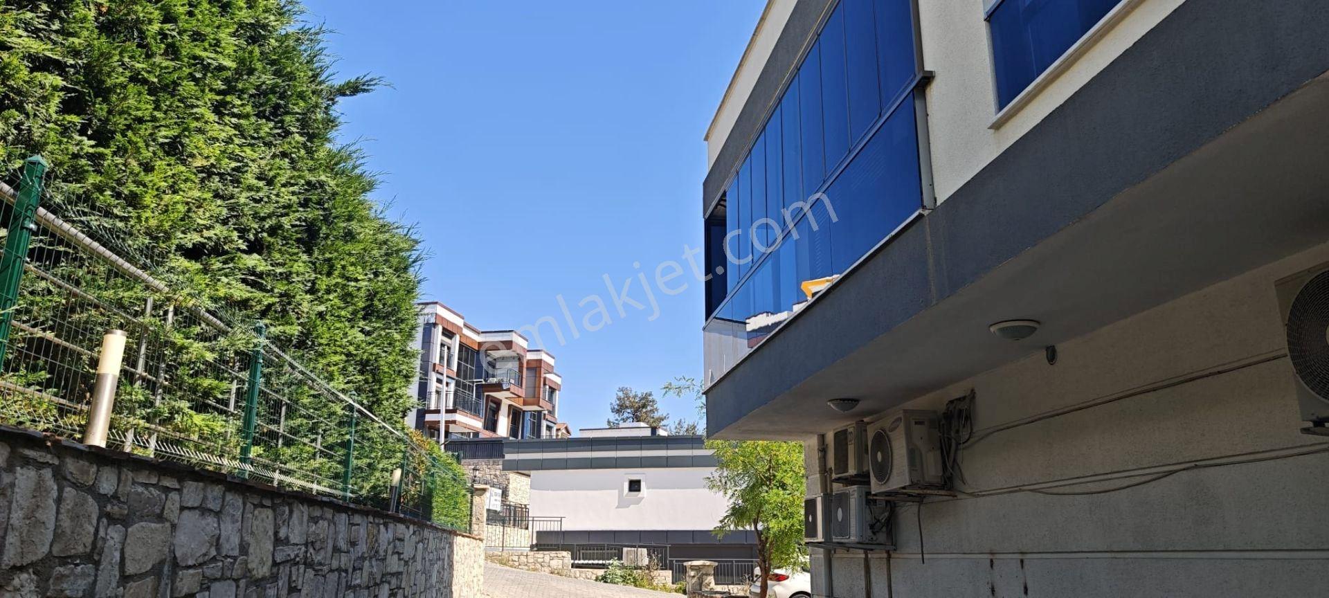 Kuşadası Kadınlar Denizinde Geniş Bakımlı 3+1 Satılık Daire - Görsel 27