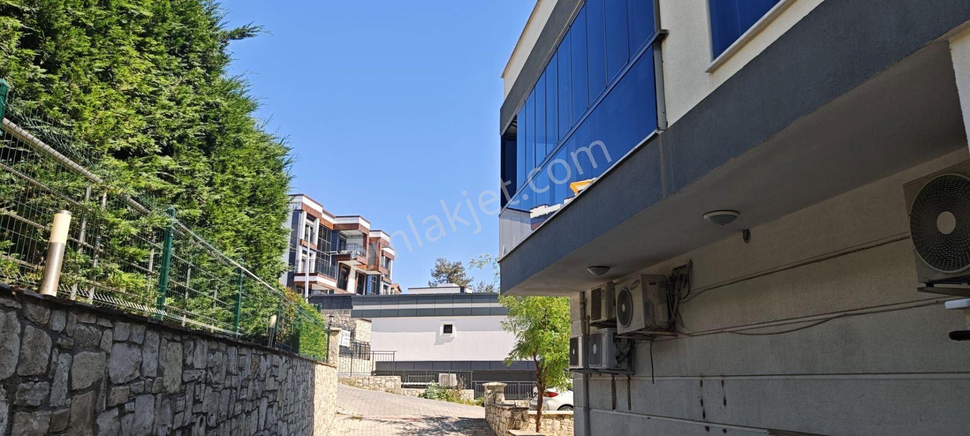 Kuşadası Kadınlar Denizinde Geniş Bakımlı 3+1 Satılık Daire - Görsel 30