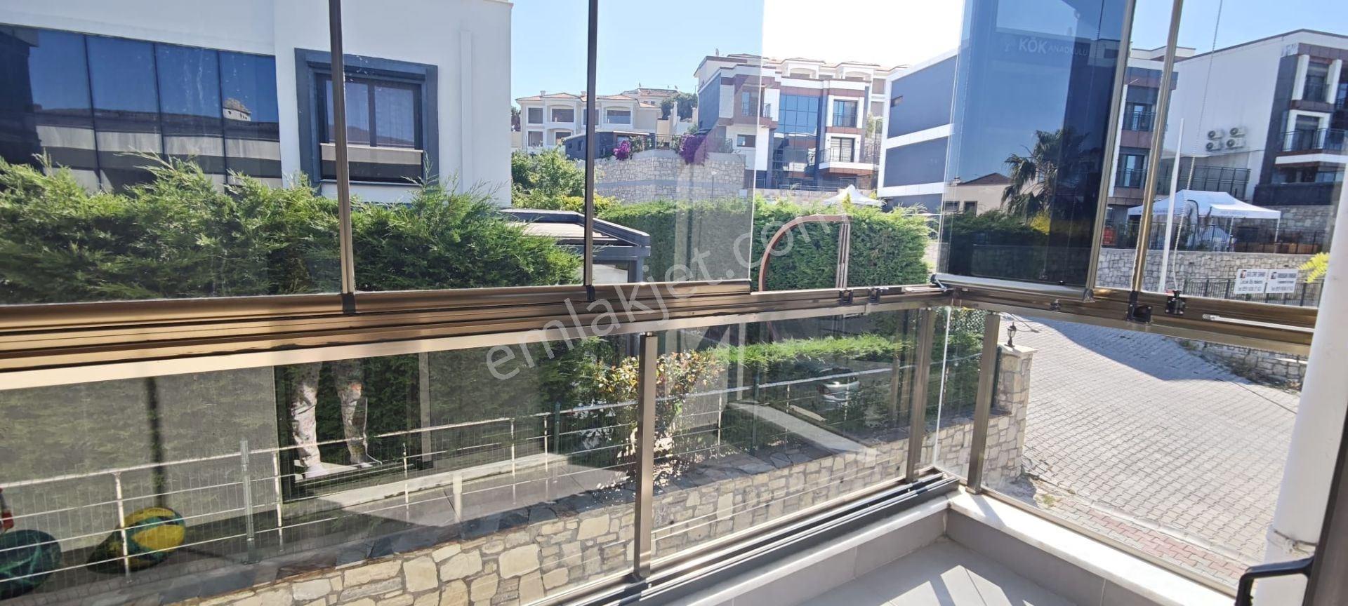Kuşadası Kadınlar Denizinde Geniş Bakımlı 3+1 Satılık Daire - Görsel 21