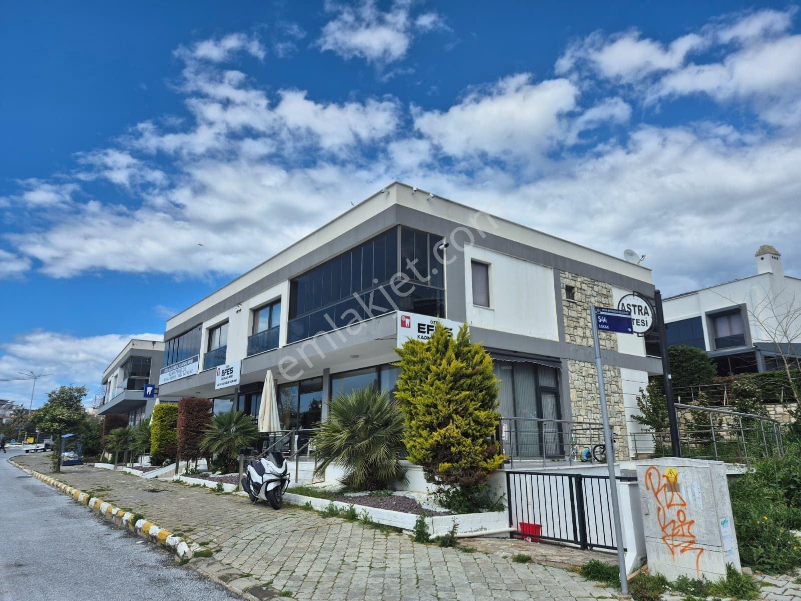Kuşadası Kadınlar Denizinde Geniş Bakımlı 3+1 Satılık Daire - Görsel 24