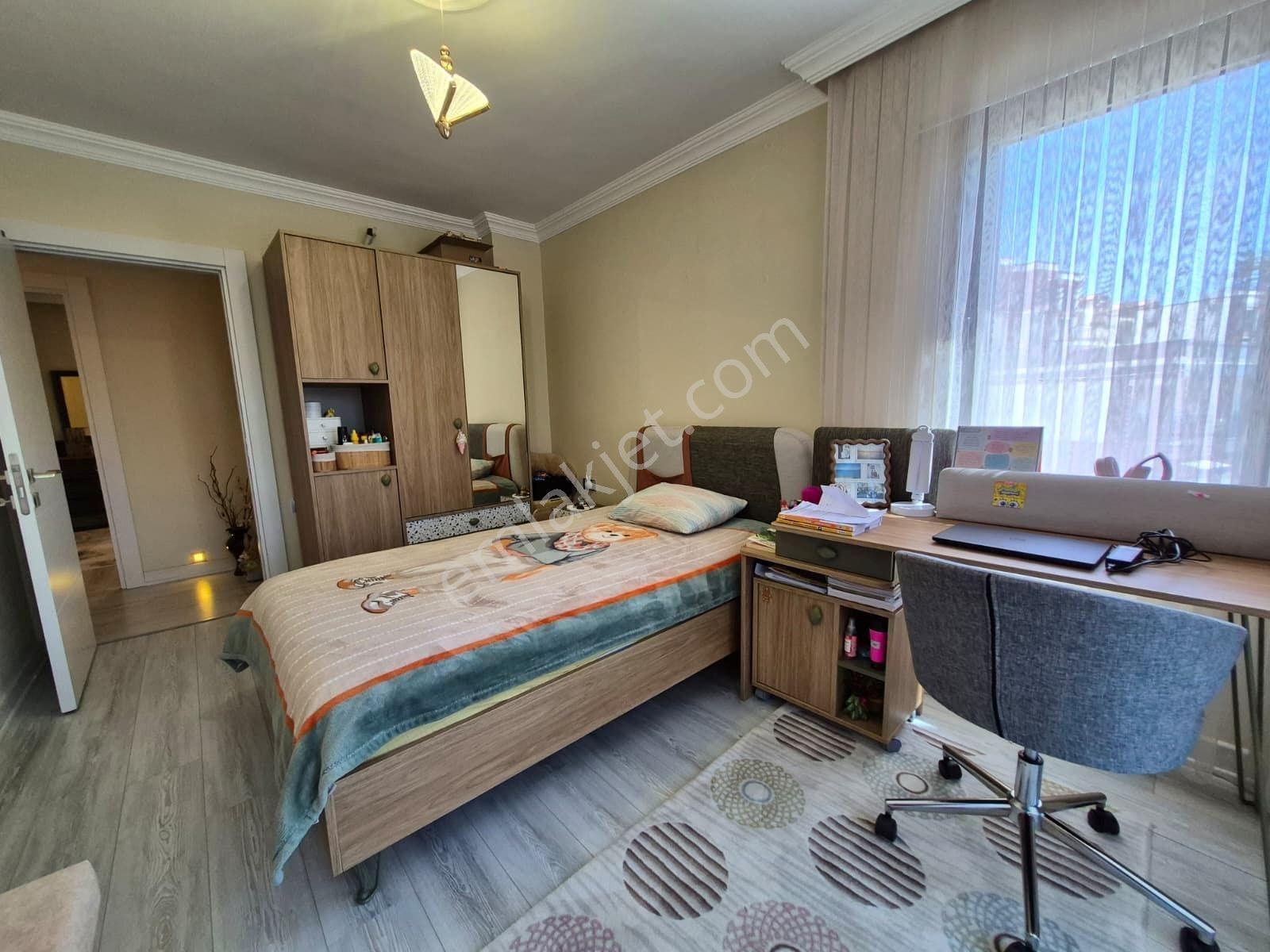 Kuşadası Kadınlar Denizinde Geniş Bakımlı 3+1 Satılık Daire - Görsel 12