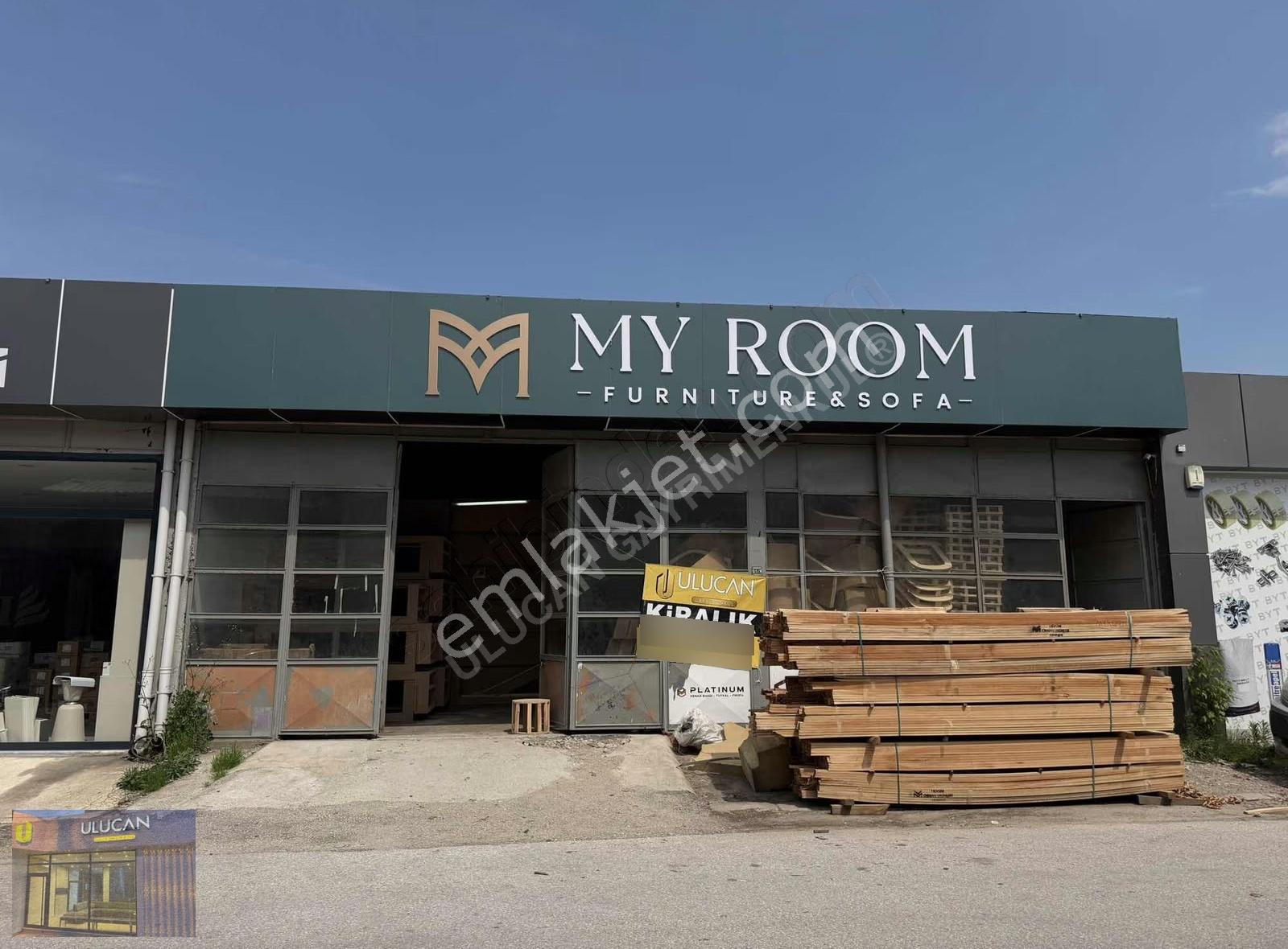 İnegöl Ağaç İşleri'nde 360 M² Kiralık Dükkan
