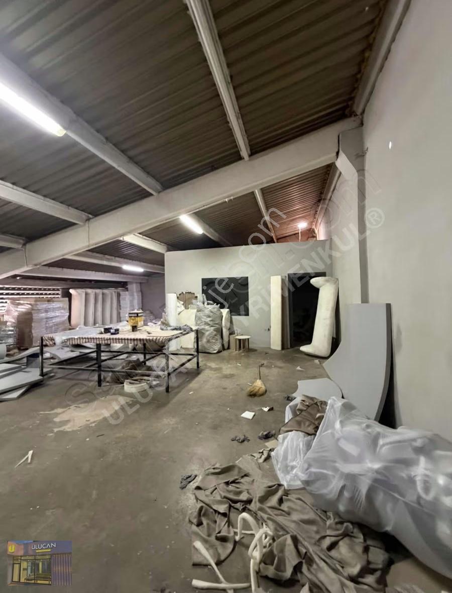 İnegöl Ağaç İşleri'nde 360 M² Kiralık Dükkan - Görsel 4