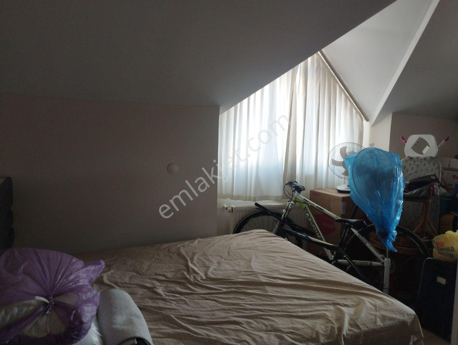 Kemalpaşa Mahallesinde 6+1 240 M2 Dubleks Kiralık Daire - Görsel 24