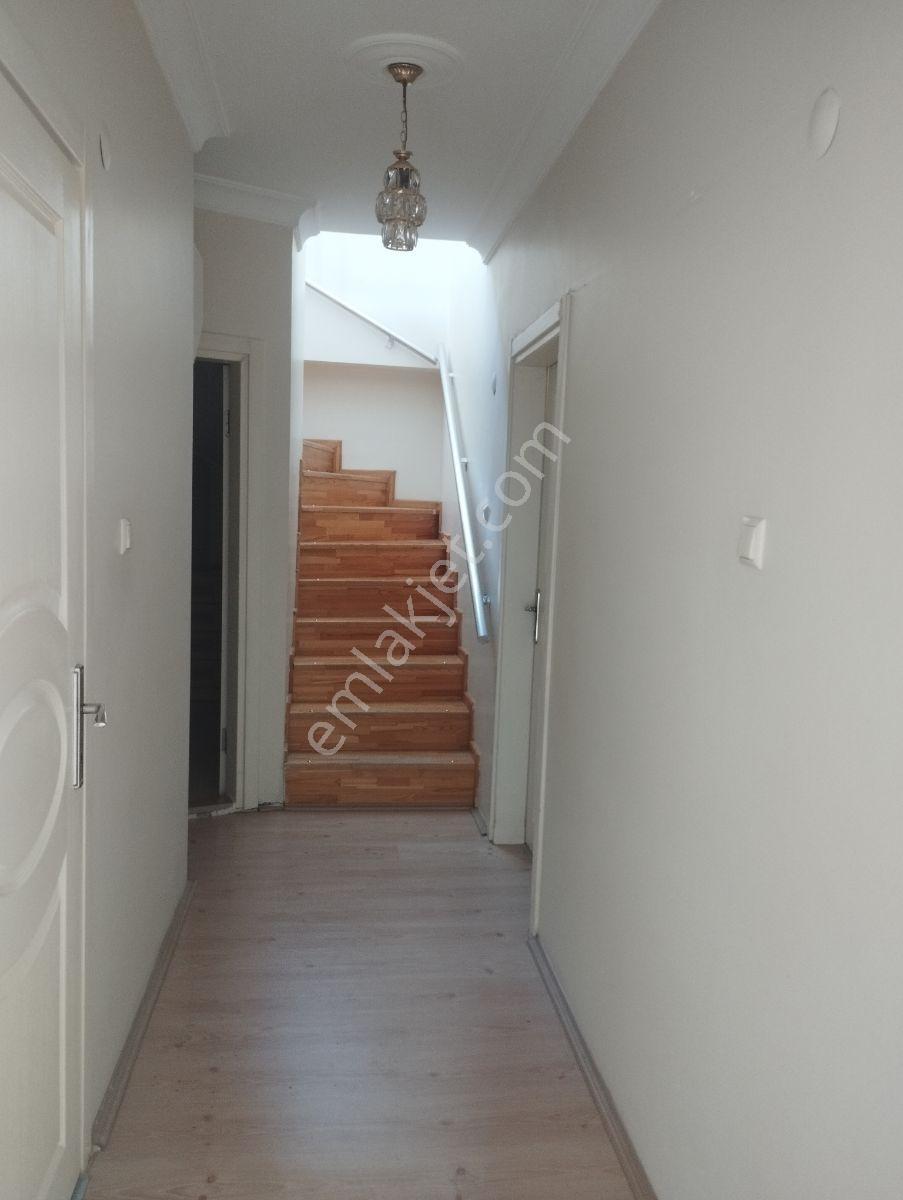 Kemalpaşa Mahallesinde 6+1 240 M2 Dubleks Kiralık Daire - Görsel 2