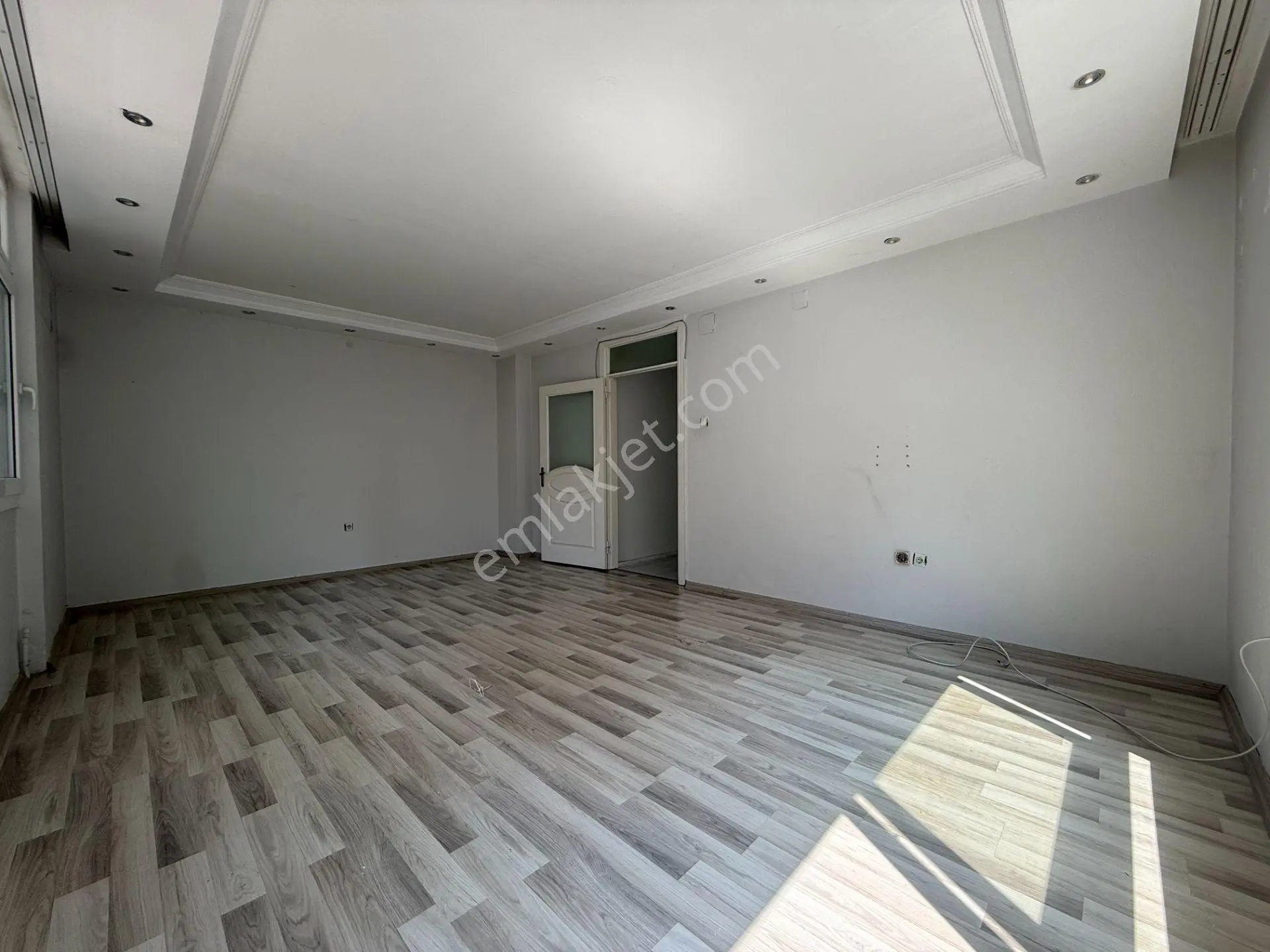 Bahar Caddesinde 3+1 120 M2 Açık Mutfak Kiralık Daire - Görsel 2