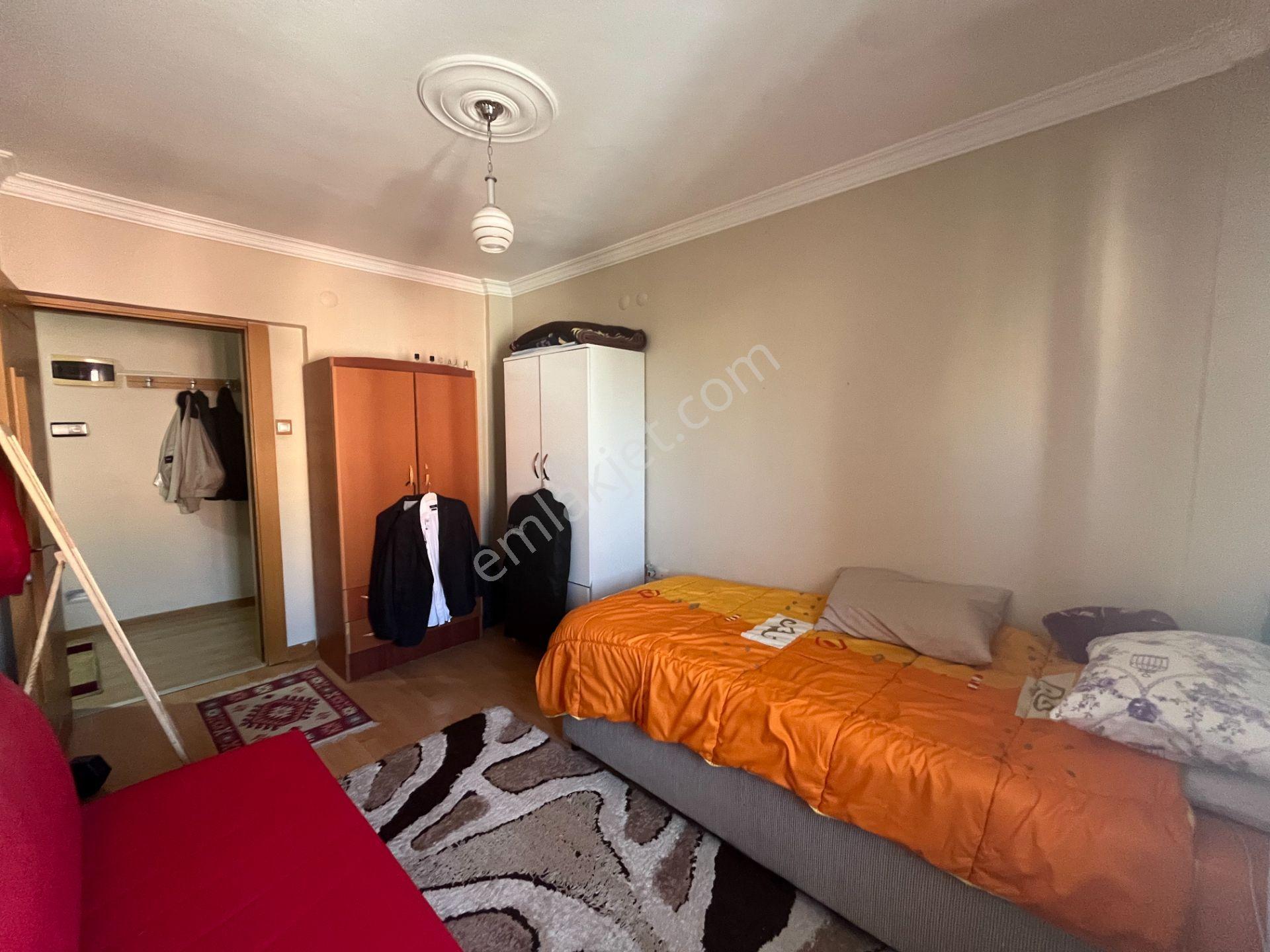 Küçük Çiğli Mah. Eşyalı, Doğalgazlı, Ara Kat 3+1 Kiralık Daire - Görsel 22