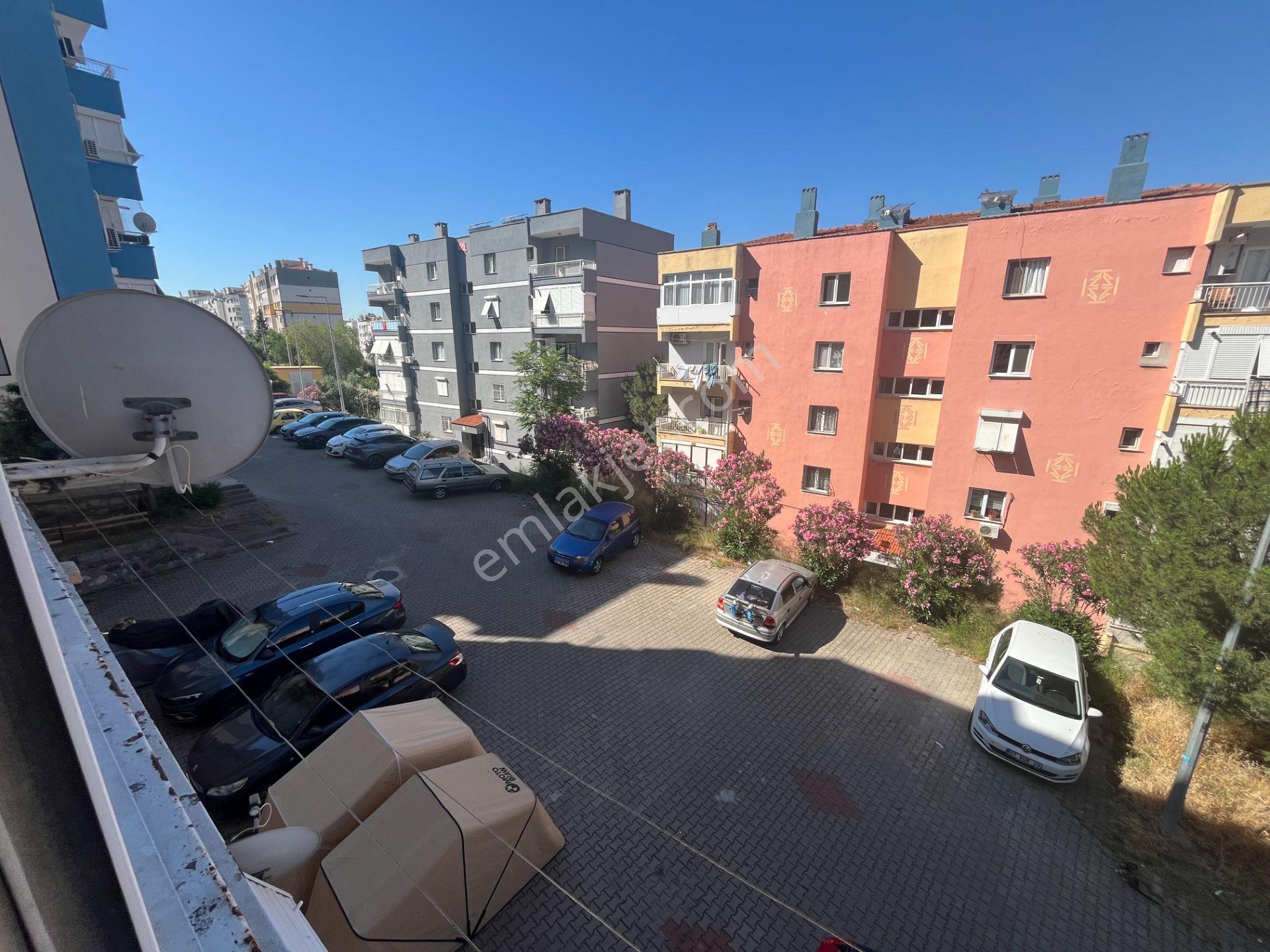 Küçük Çiğli Mah. Eşyalı, Doğalgazlı, Ara Kat 3+1 Kiralık Daire - Görsel 8