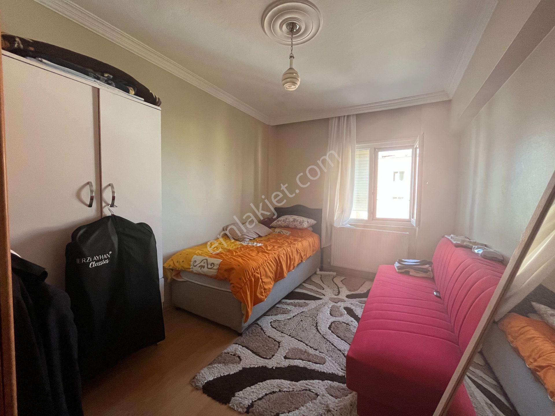 Küçük Çiğli Mah. Eşyalı, Doğalgazlı, Ara Kat 3+1 Kiralık Daire - Görsel 24