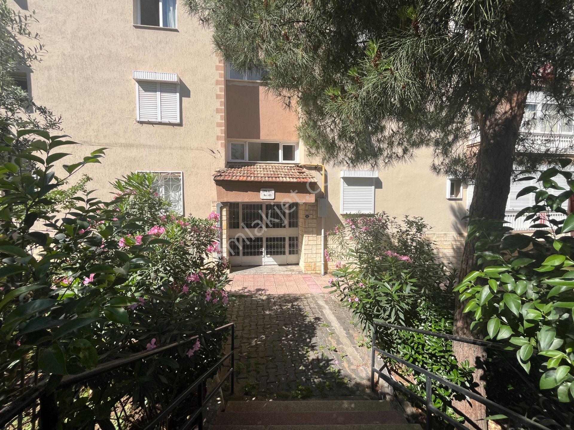 Küçük Çiğli Mah. Eşyalı, Doğalgazlı, Ara Kat 3+1 Kiralık Daire - Görsel 35