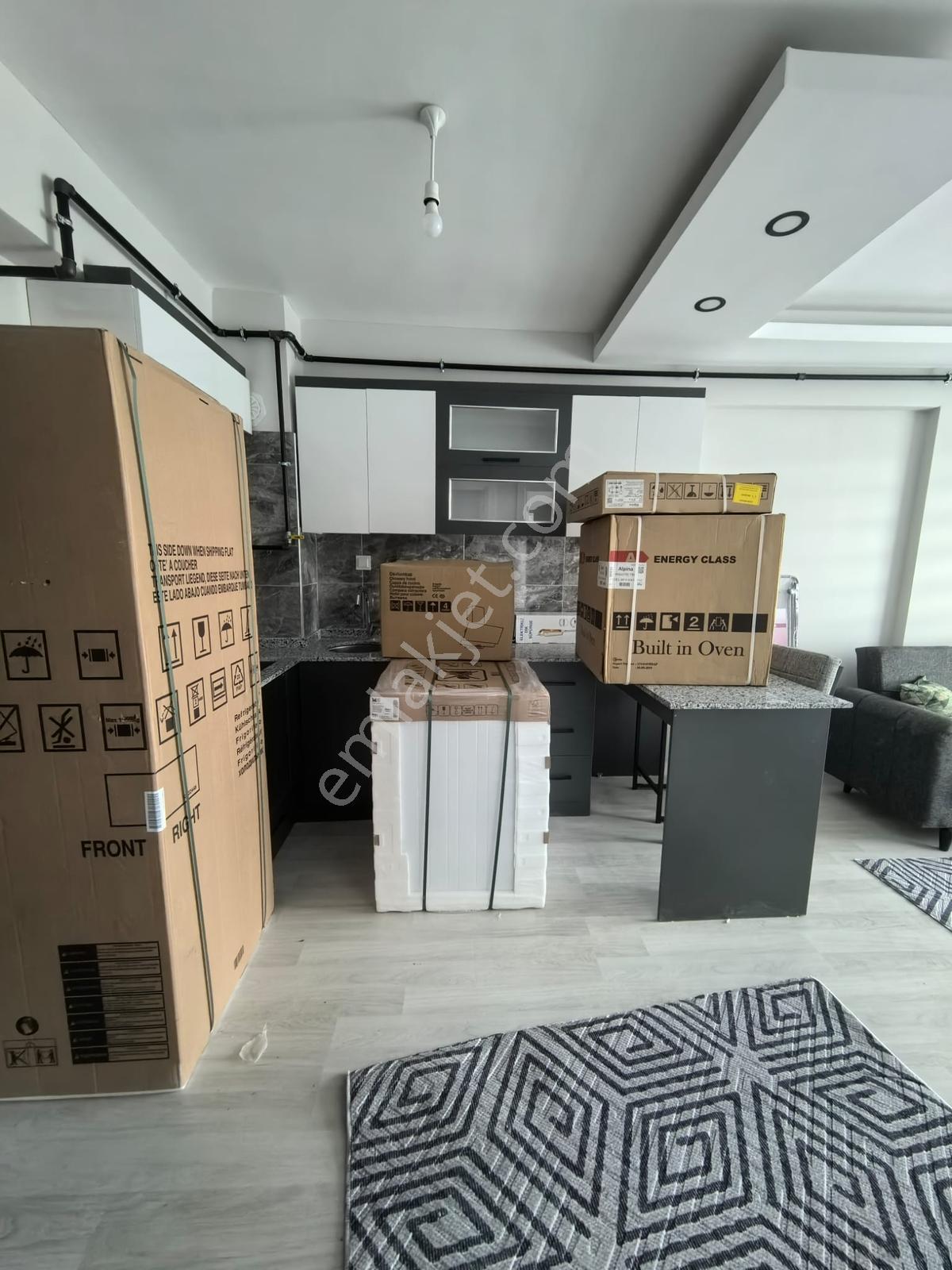Hastane-otogar- Ve Resmi Kurumlara Yakın 1+1 Eşyalı Daire - Görsel 17