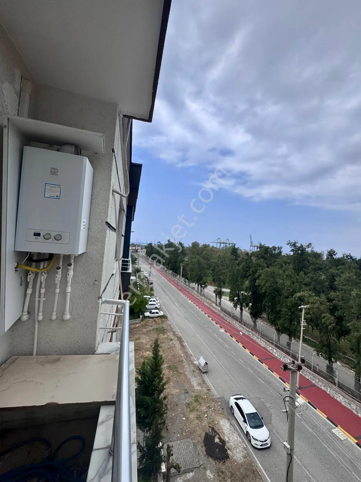 Modern Evler Askeriye Karşısı 3+1 Kiralık