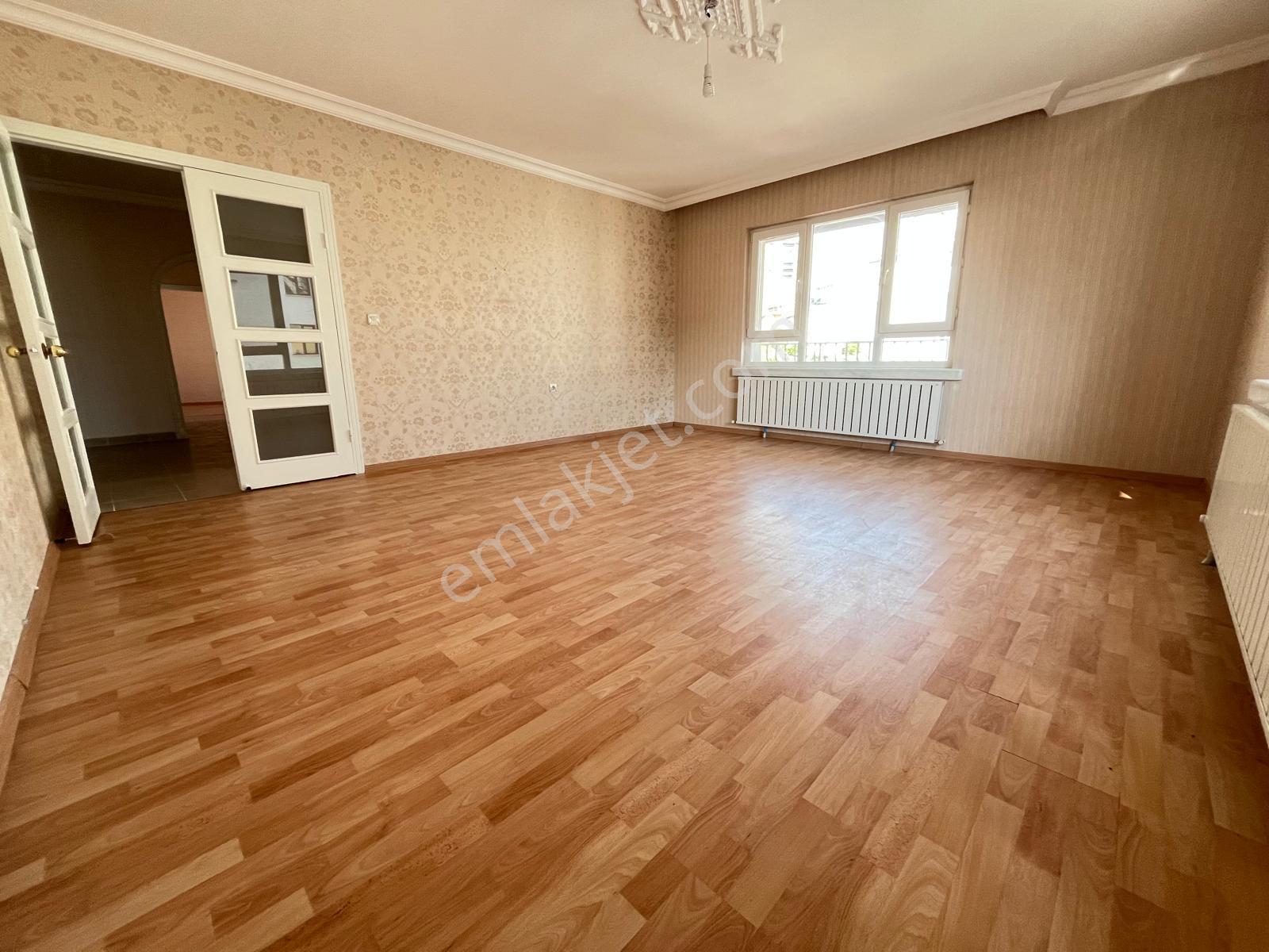 Çiğdemtepe Mah. Selim Caddesinde Park Manzaralı 3+1 Kiralık Daire - Görsel 10