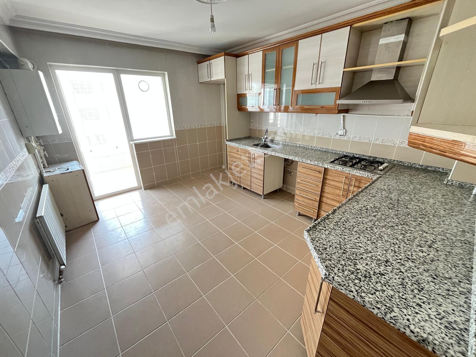 Çiğdemtepe Mah. Selim Caddesinde Park Manzaralı 3+1 Kiralık Daire - Görsel 16