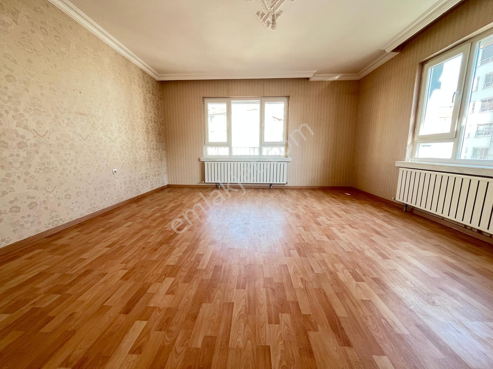 Çiğdemtepe Mah. Selim Caddesinde Park Manzaralı 3+1 Kiralık Daire - Görsel 9