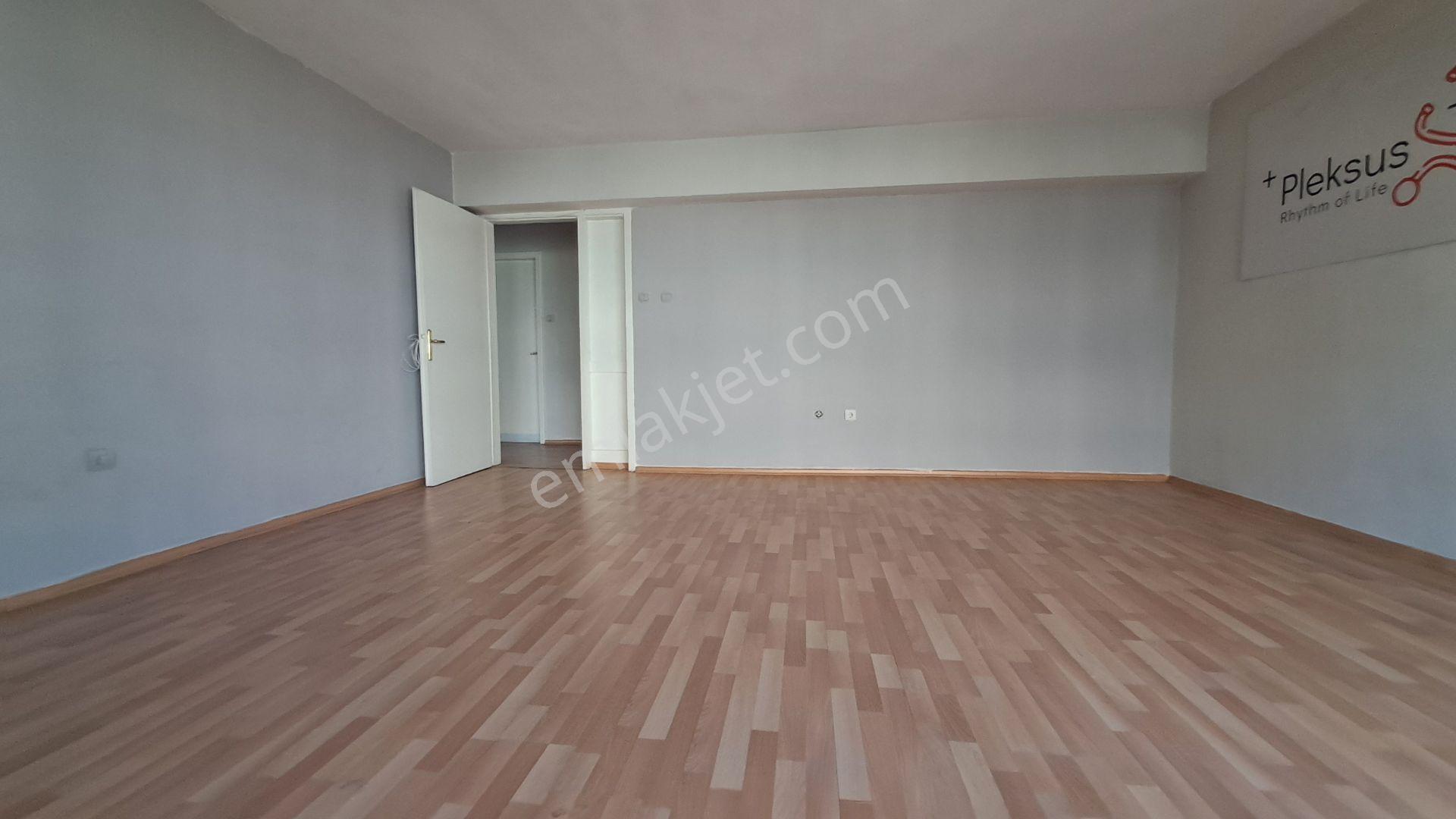 Yüksel Caddesi Cepheli Asansörlü 2+1 Otoparklı Kiralık İşyeri - Görsel 8
