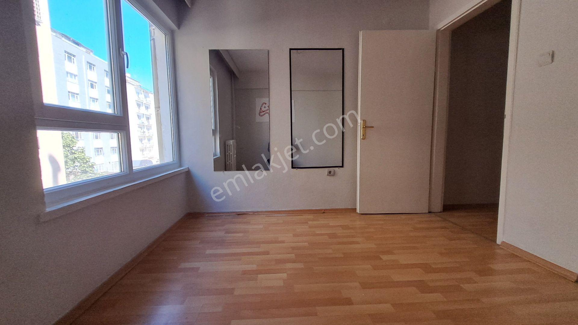 Yüksel Caddesi Cepheli Asansörlü 2+1 Otoparklı Kiralık İşyeri - Görsel 11