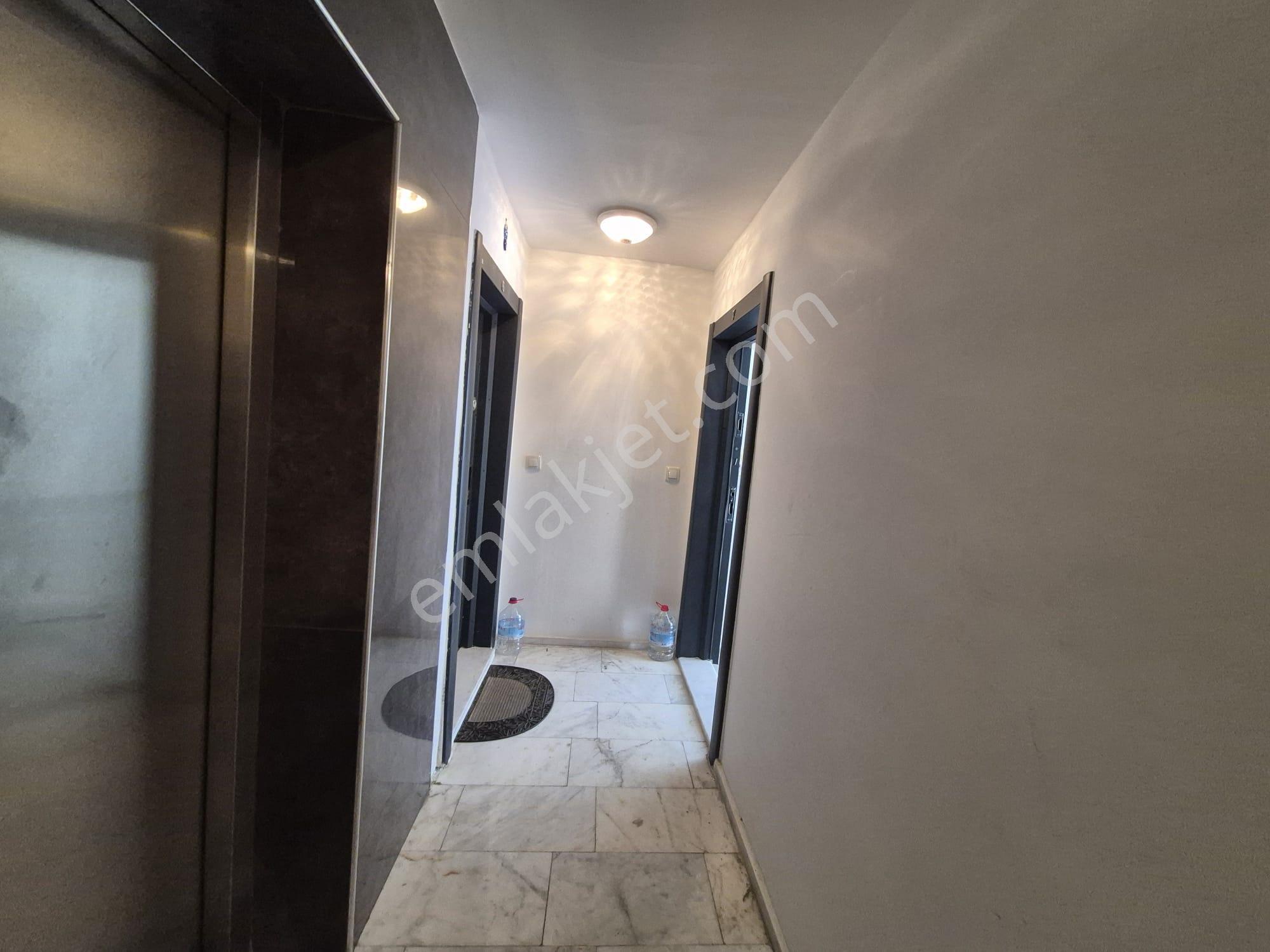 Stop’tan Merkez’de *asansörlü* 1+1 Kiralık Daire - Görsel 19