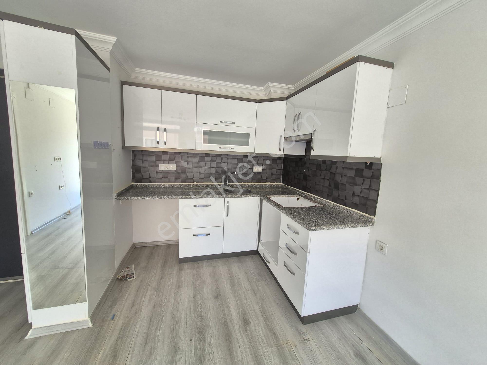 Stop’tan Merkez’de *asansörlü* 1+1 Kiralık Daire - Görsel 3