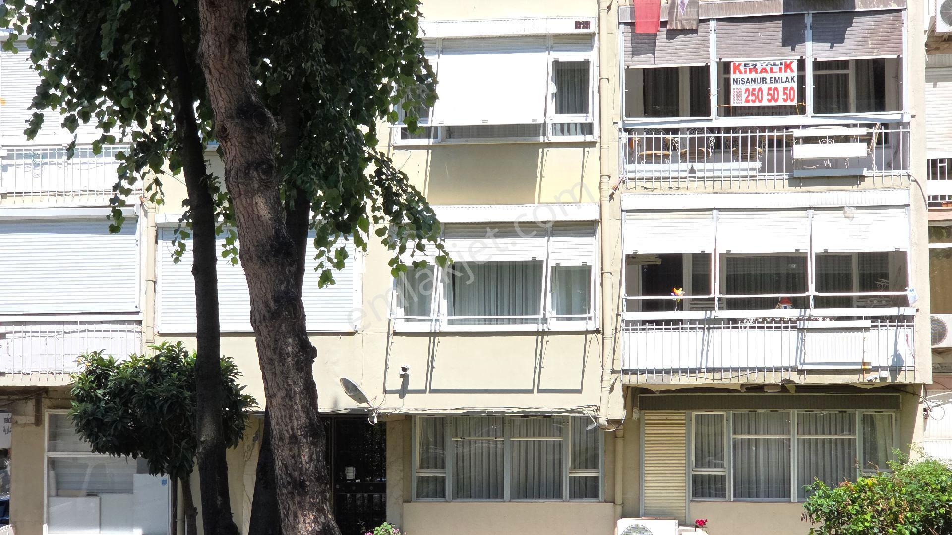 Altıparmakta Eşyalı Kiralık 3+1 Asansörlü Açık Otoparklı - Görsel 34