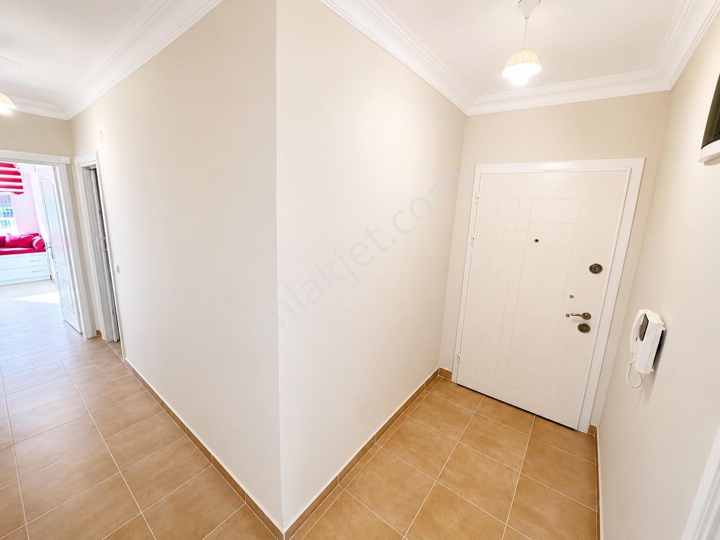 Alanya Mahmutlar 2+1 120m2 Eşyalı,3 Balkon,2 Banyo,denize 300mtr - Görsel 4