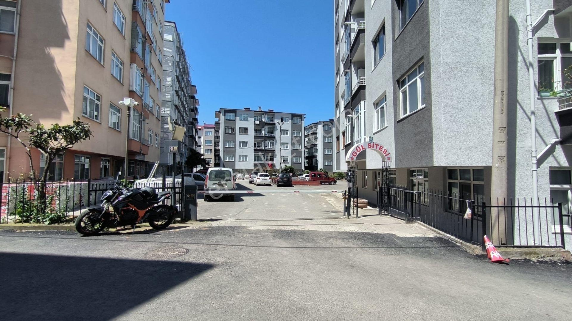 Trabzon Toklu Mah. De Site İçinde Kiralık Daire