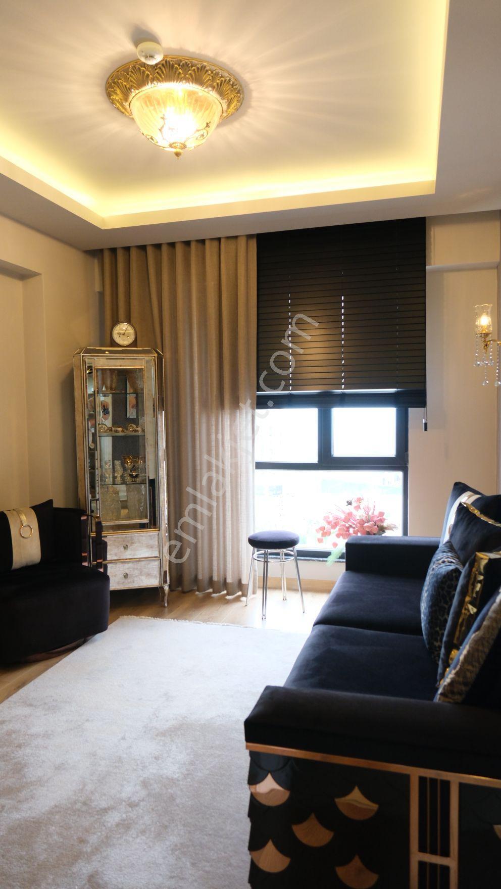 Navi Tower 6.katta Mimari Dokunuşlarla Yenilenmiş 4+1 Lüks Daire - Görsel 9