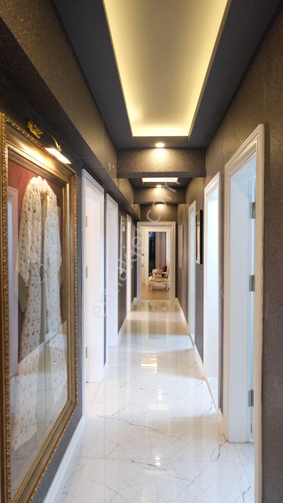 Navi Tower 6.katta Mimari Dokunuşlarla Yenilenmiş 4+1 Lüks Daire - Görsel 19