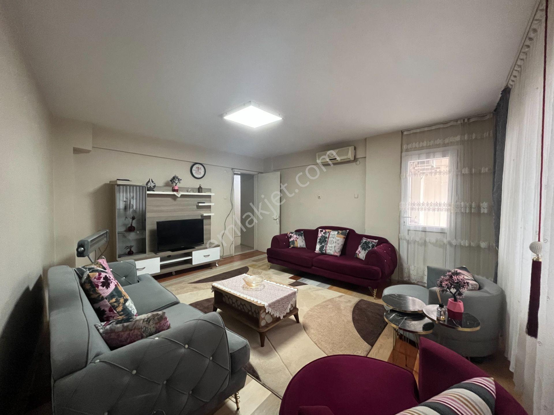 Gümüşpala'da Karakol Yakını Eşyalı Ara Kat 2+1 Kiralık Daire