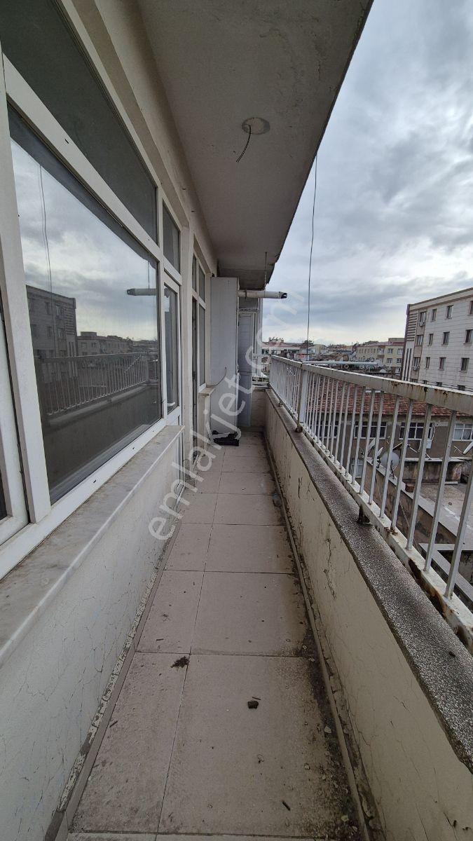 Ofis Ekinciler Caddesi, Gözde Dönerin Üstü İlerisi İçin Harika - Görsel 19