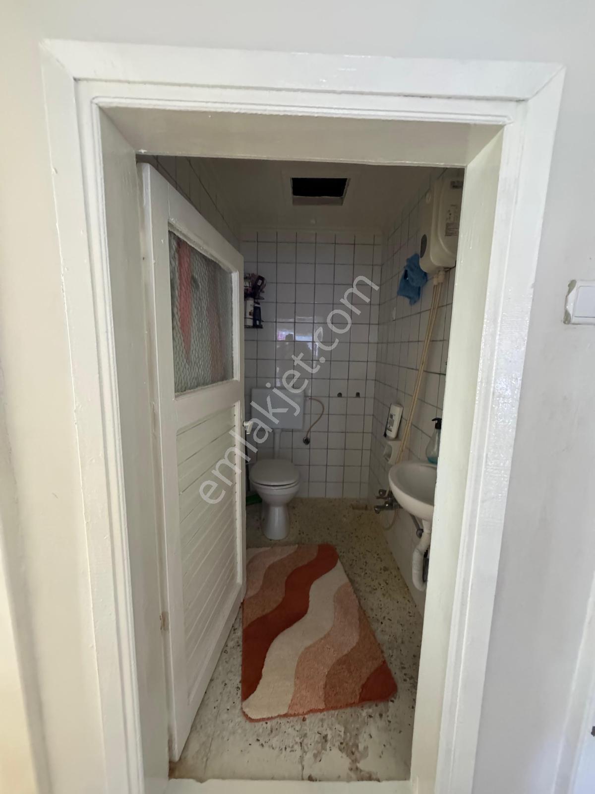 Ayvada'dan Ayvalık Merkez’de Tek Tapudan 3 Ayrı Girişli 3. Kağir Rum Evi​ - Görsel 10