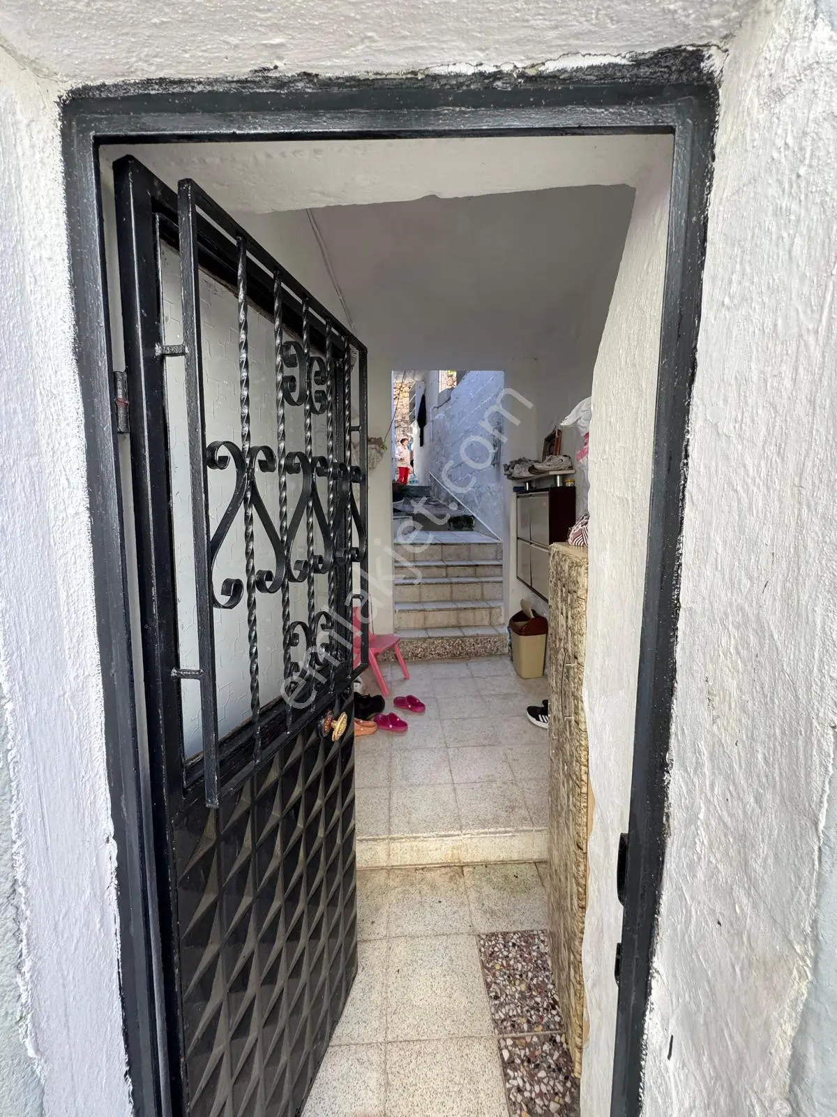 Ayvada'dan Ayvalık Merkez’de Tek Tapudan 3 Ayrı Girişli 3. Kağir Rum Evi​ - Görsel 4
