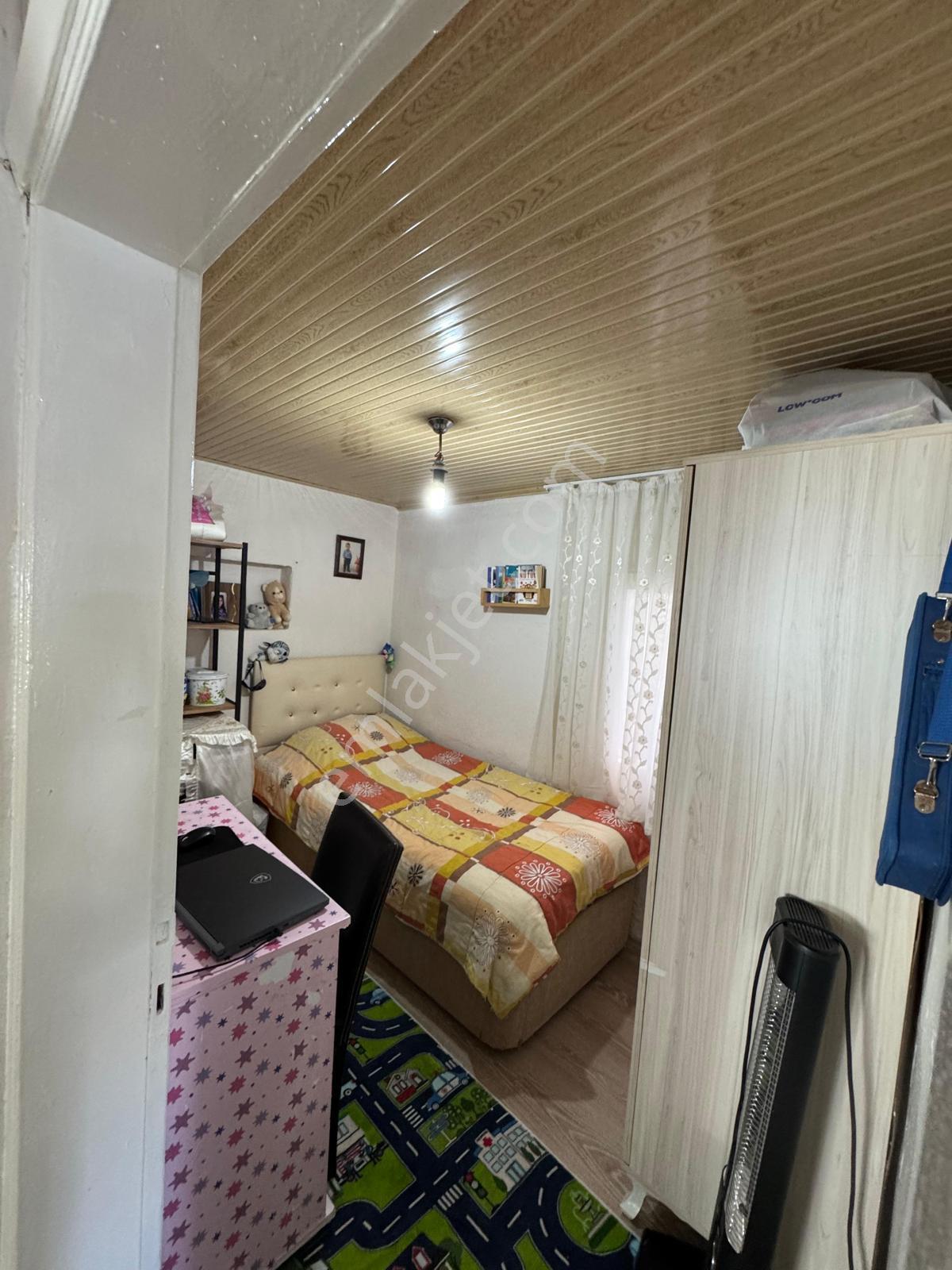 Ayvada'dan Ayvalık Merkez’de Tek Tapudan 3 Ayrı Girişli 3. Kağir Rum Evi​ - Görsel 15