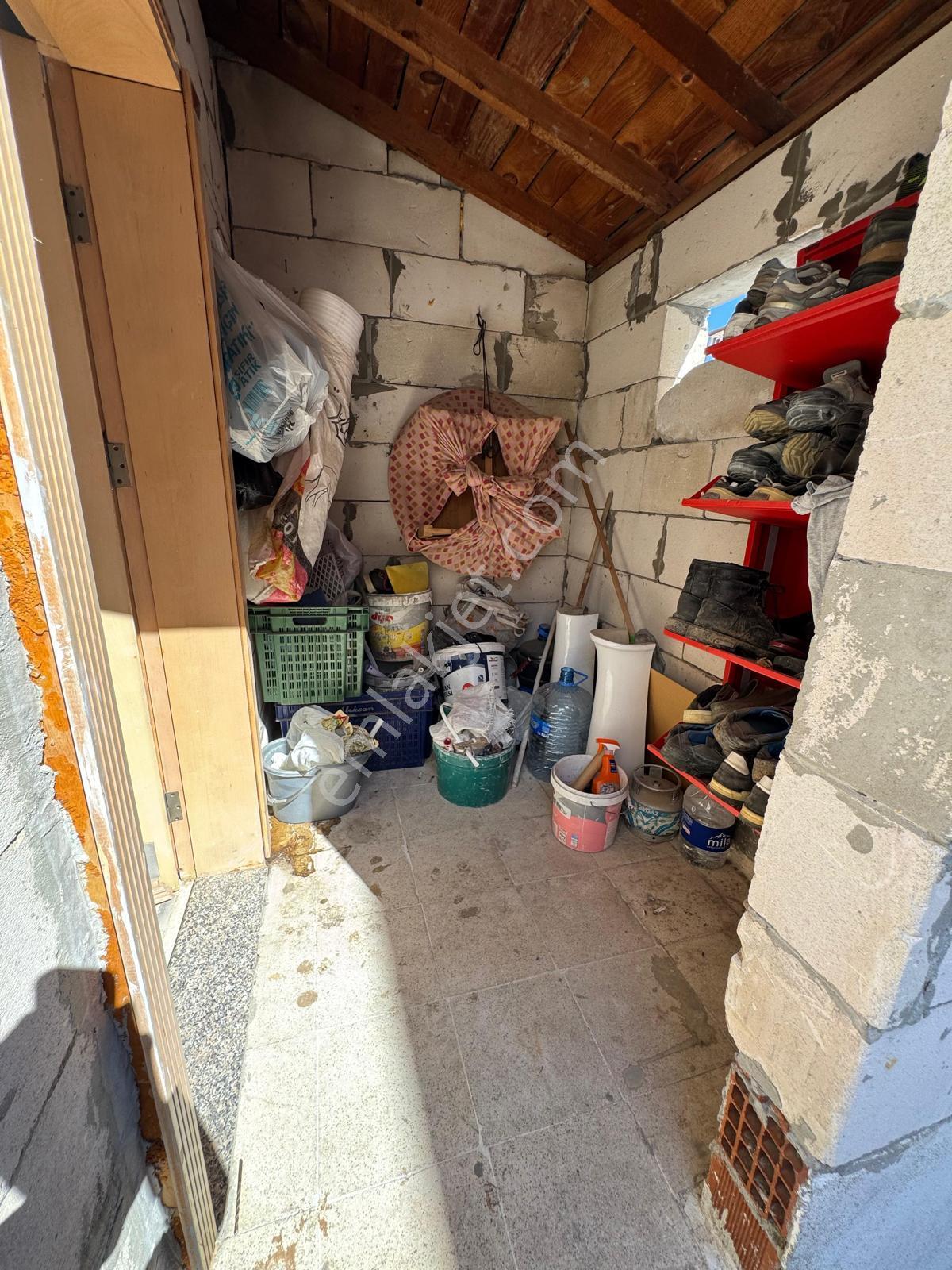 Ayvada'dan Ayvalık Merkez’de Tek Tapudan 3 Ayrı Girişli 3. Kağir Rum Evi​ - Görsel 29