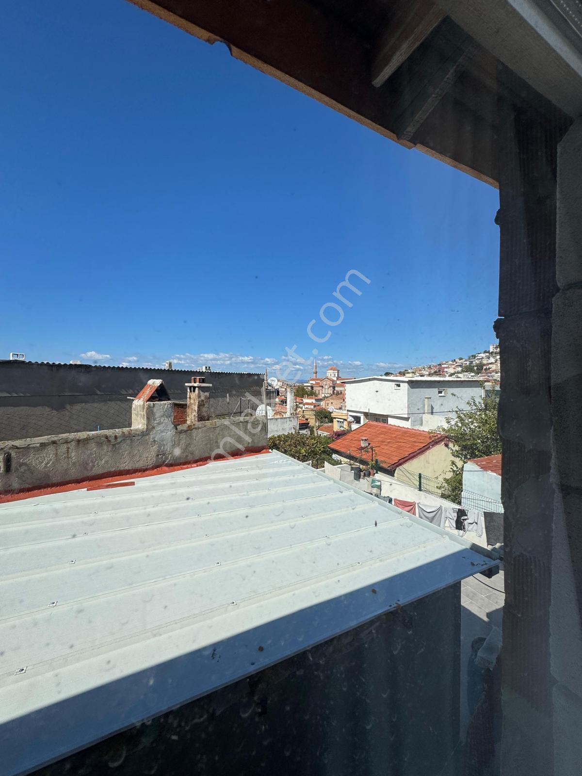 Ayvada'dan Ayvalık Merkez’de Tek Tapudan 3 Ayrı Girişli 3. Kağir Rum Evi​ - Görsel 26