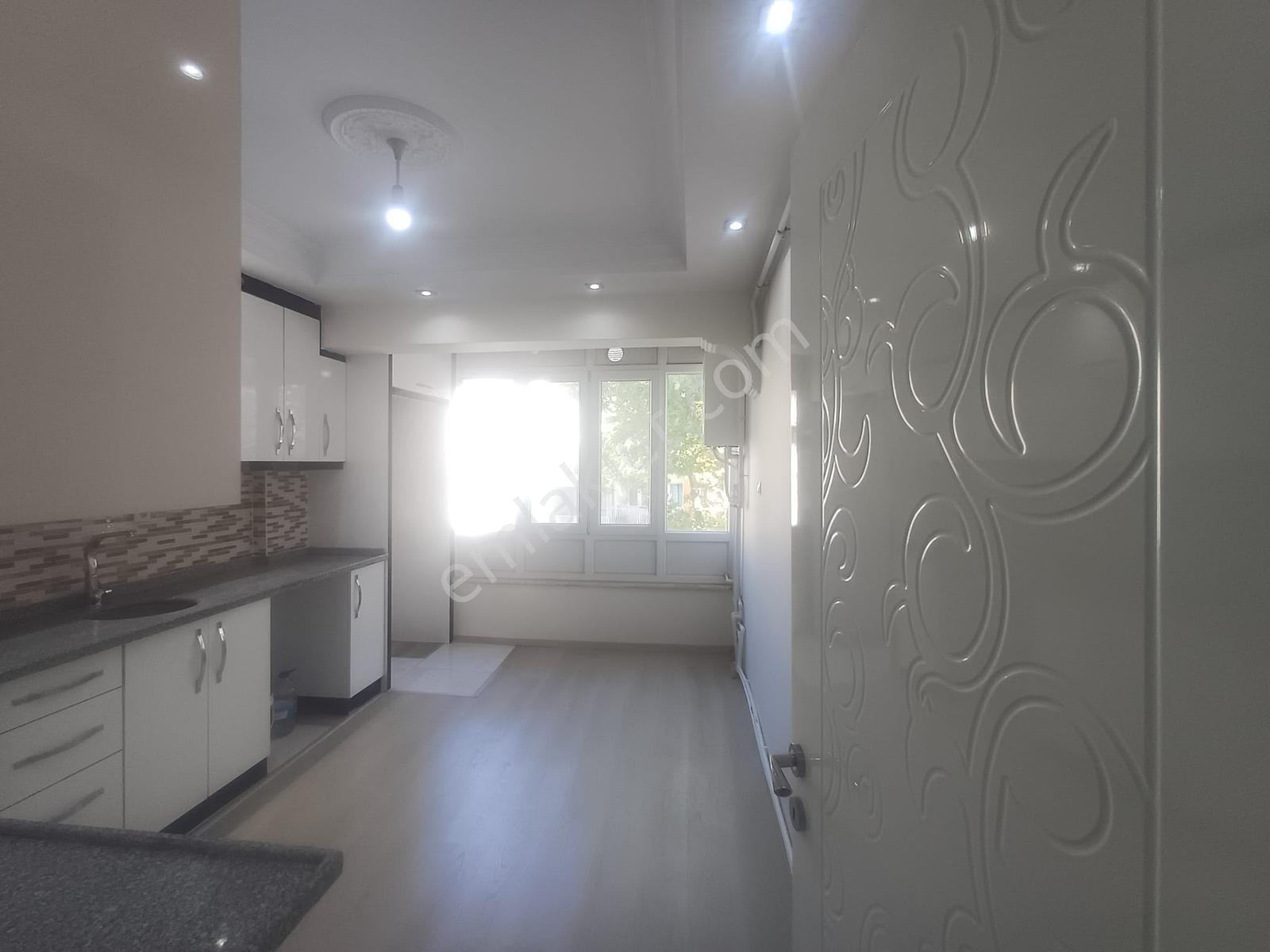 Şehzade'den Karamanda Kiralık 2+1 Ara Kat Geniş Daire - Görsel 16