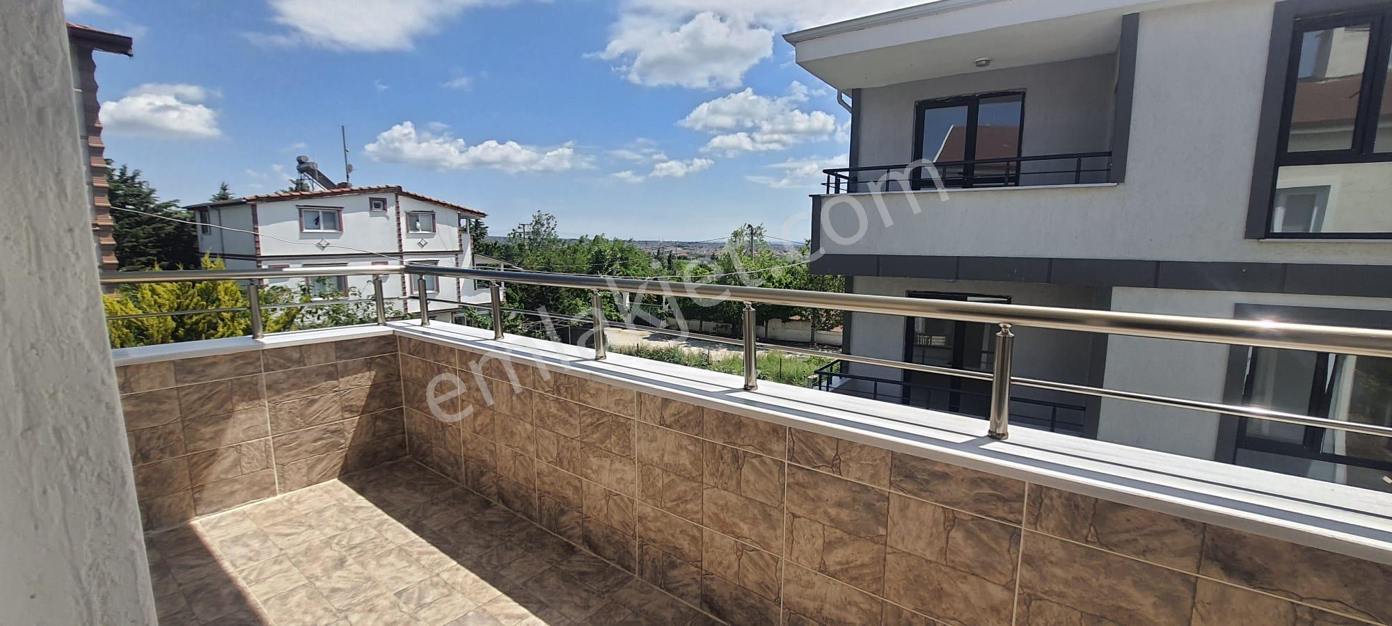 Tekirdağ Yeniçiftlik De Yaz Kış Oturmaya Uygun Müstakil Villa - Görsel 15