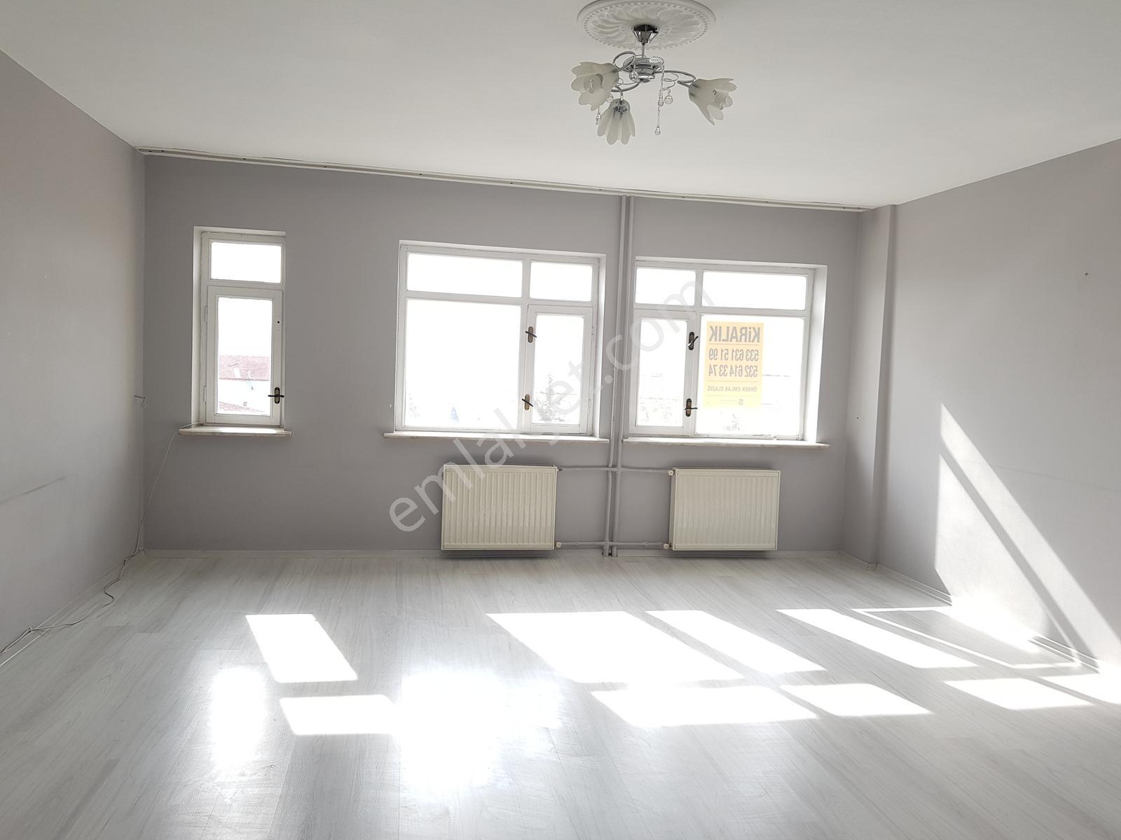 Cumhuriyet Mah Tangülü Okul Yanı Kiralık 3+1 Ara Kat Daire - Görsel 3