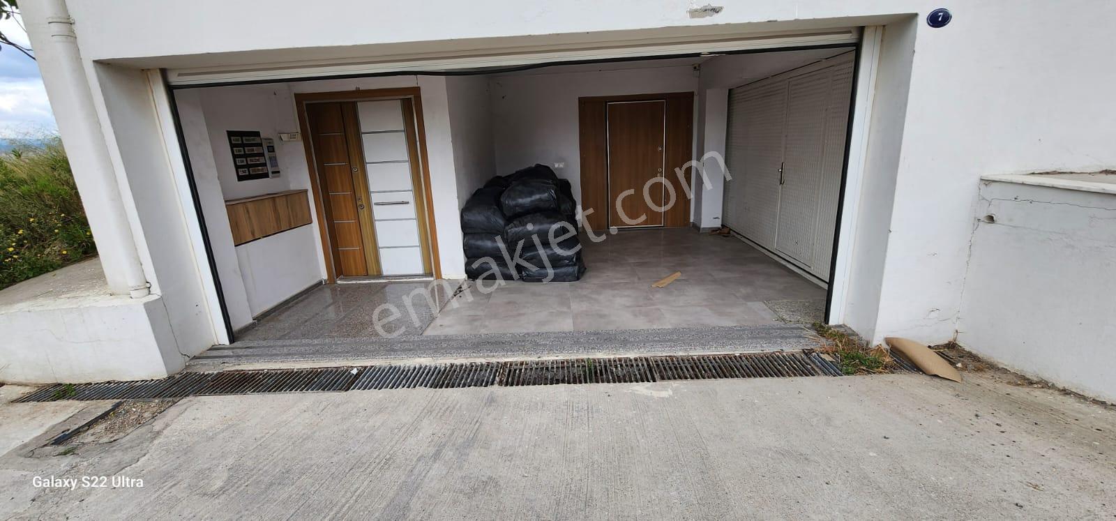 Bornova Çamdibi Mtk Sitesi Kiralık 1000 M² Komple Bina - Görsel 4