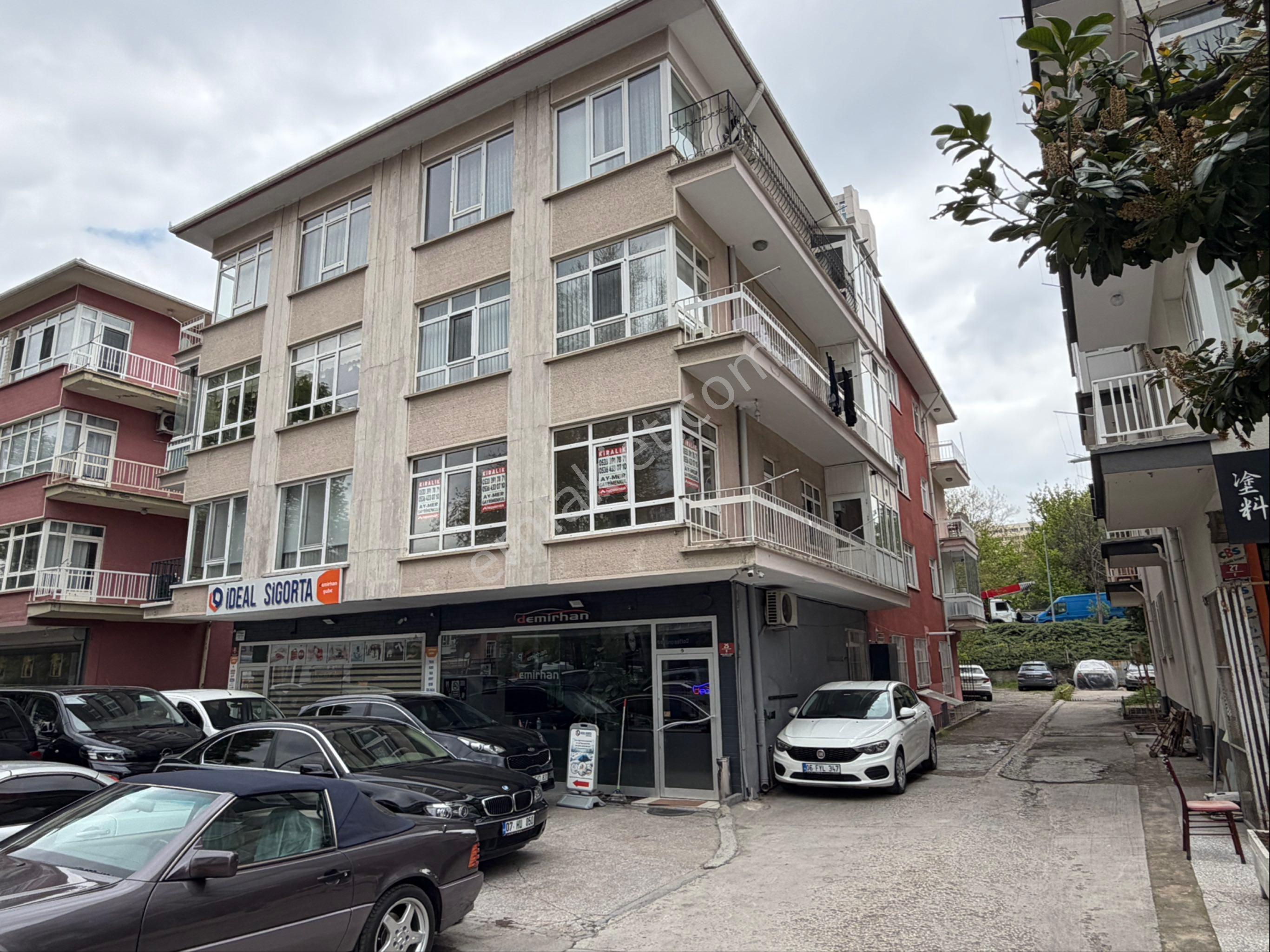 Çankaya Emek'te 1 Kat 3+1 135 M2 Bakımlı Kiralık Daire
