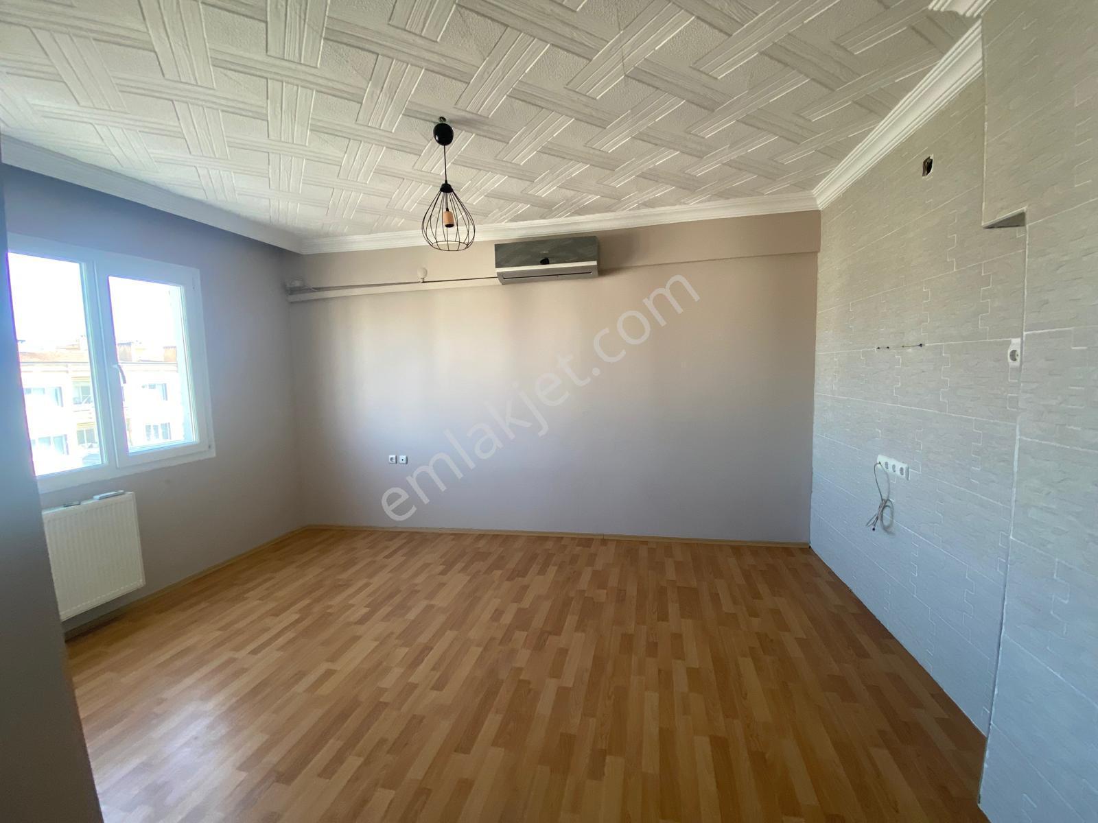 Reşatbey Mah. Belediye Konutlarında Kiralık 3+1 Daire - Görsel 13