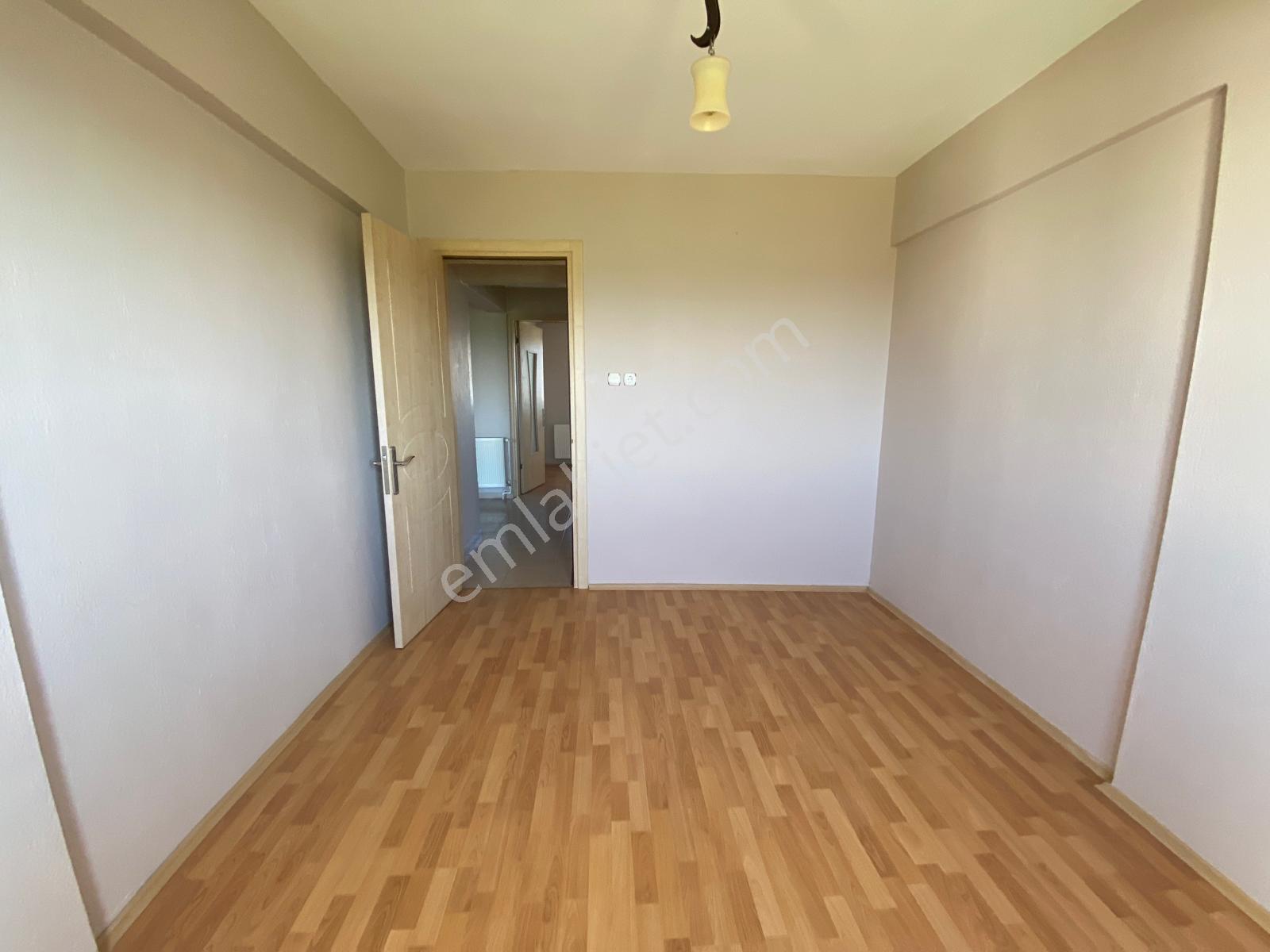 Reşatbey Mah. Belediye Konutlarında Kiralık 3+1 Daire - Görsel 21
