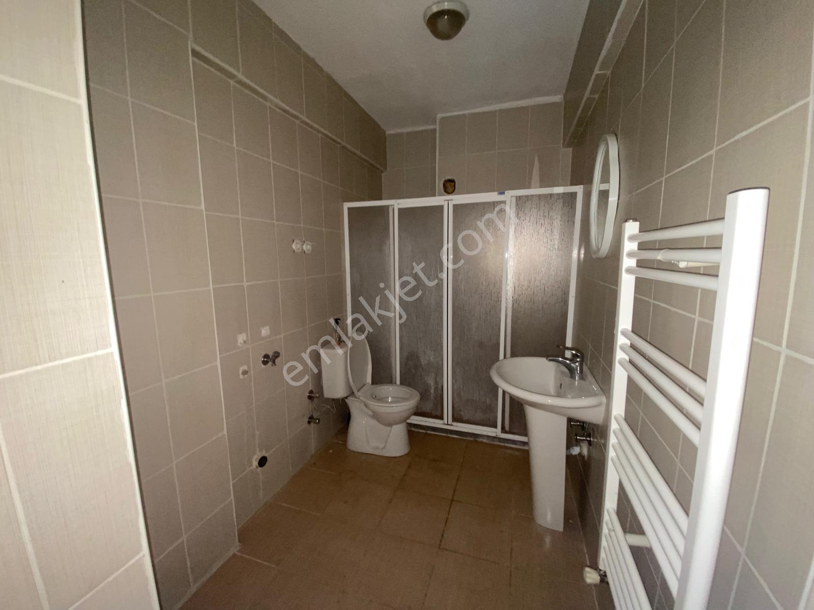 Reşatbey Mah. Belediye Konutlarında Kiralık 3+1 Daire - Görsel 20