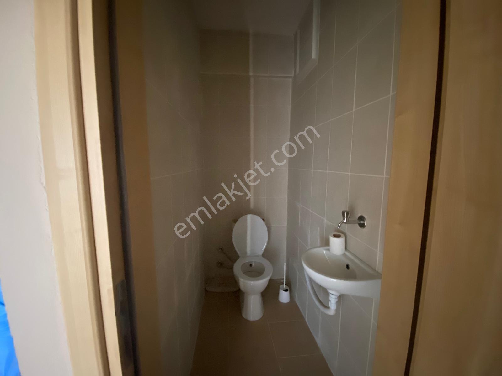 Reşatbey Mah. Belediye Konutlarında Kiralık 3+1 Daire - Görsel 23