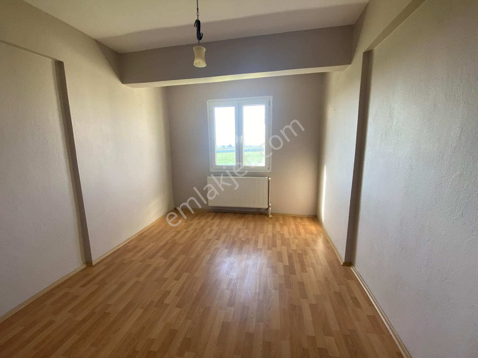 Reşatbey Mah. Belediye Konutlarında Kiralık 3+1 Daire - Görsel 16