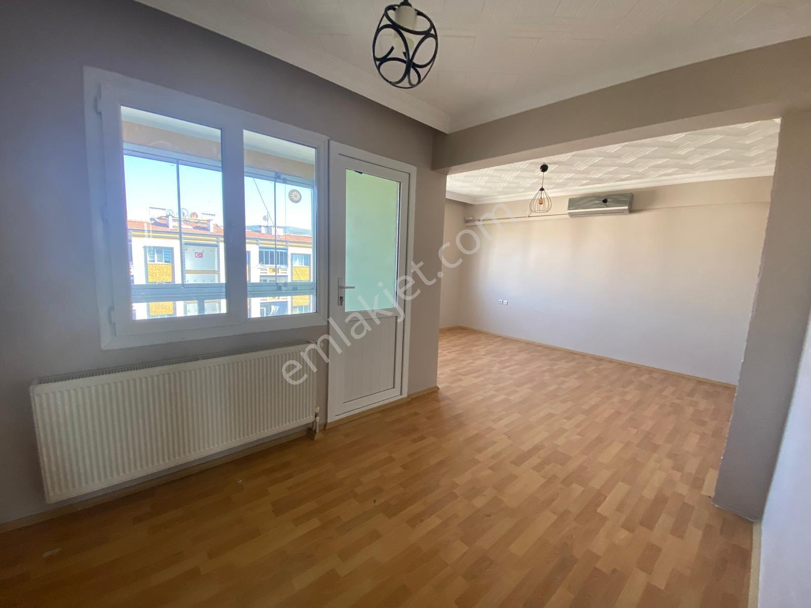 Reşatbey Mah. Belediye Konutlarında Kiralık 3+1 Daire - Görsel 22