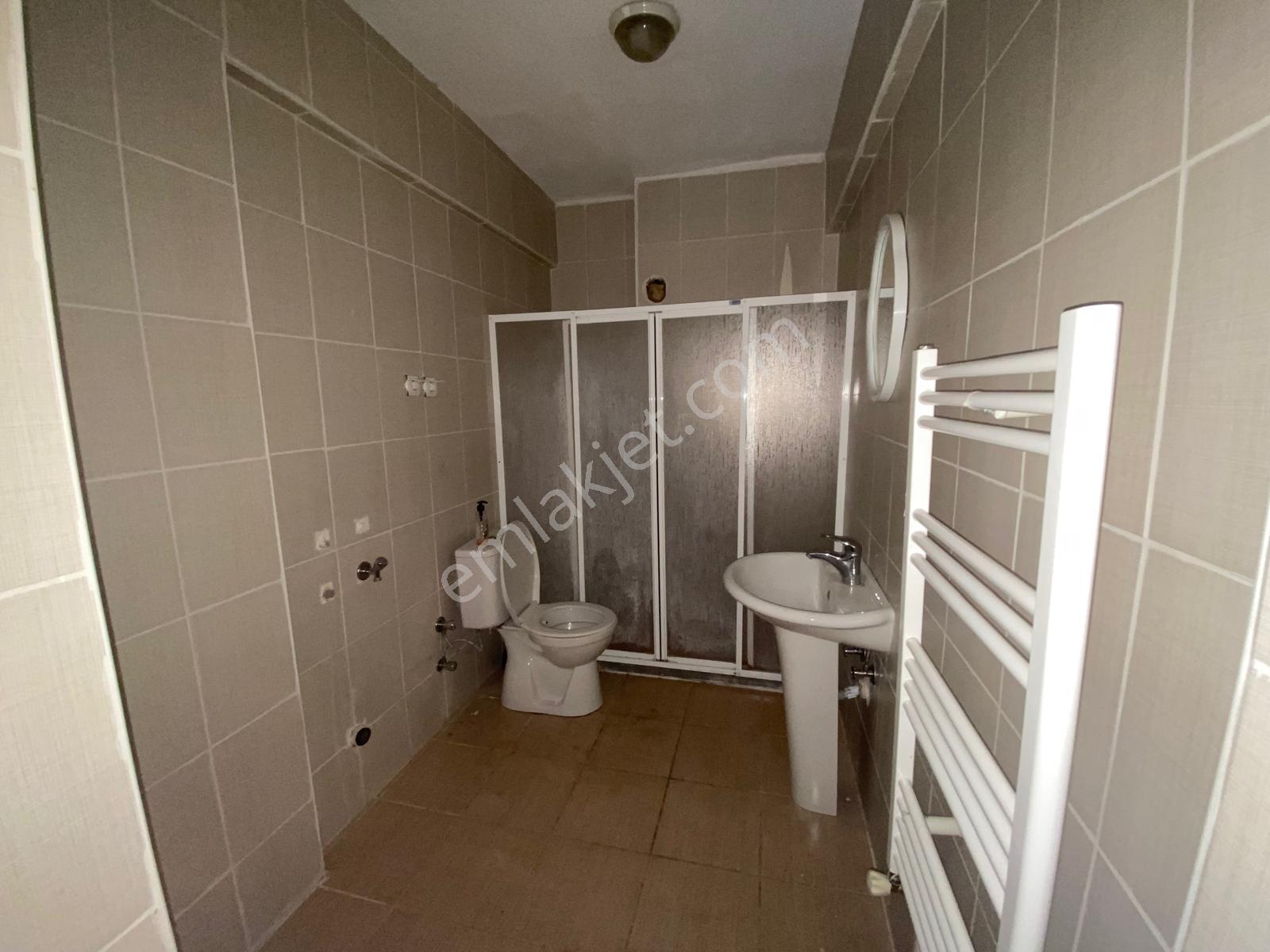 Reşatbey Mah. Belediye Konutlarında Kiralık 3+1 Daire - Görsel 24