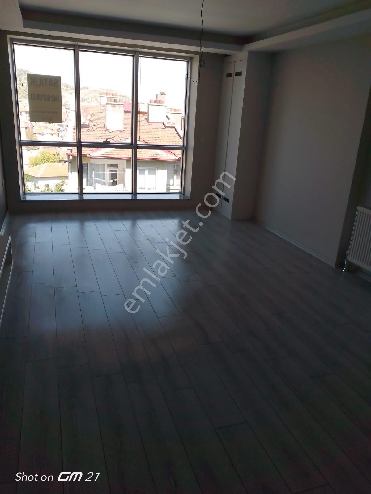 Afyon Tez Can Emlaktan Karamanda Kısmı Eşyalı 1+1 Kiralık Daire - Görsel 5